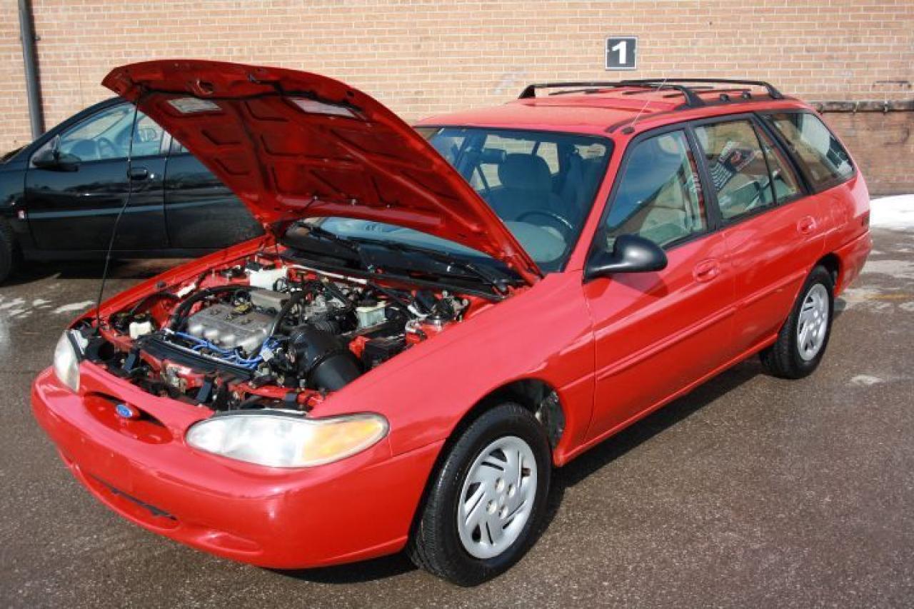 Used 1997 Ford Escort LX wagon for sale in Pickering, ON