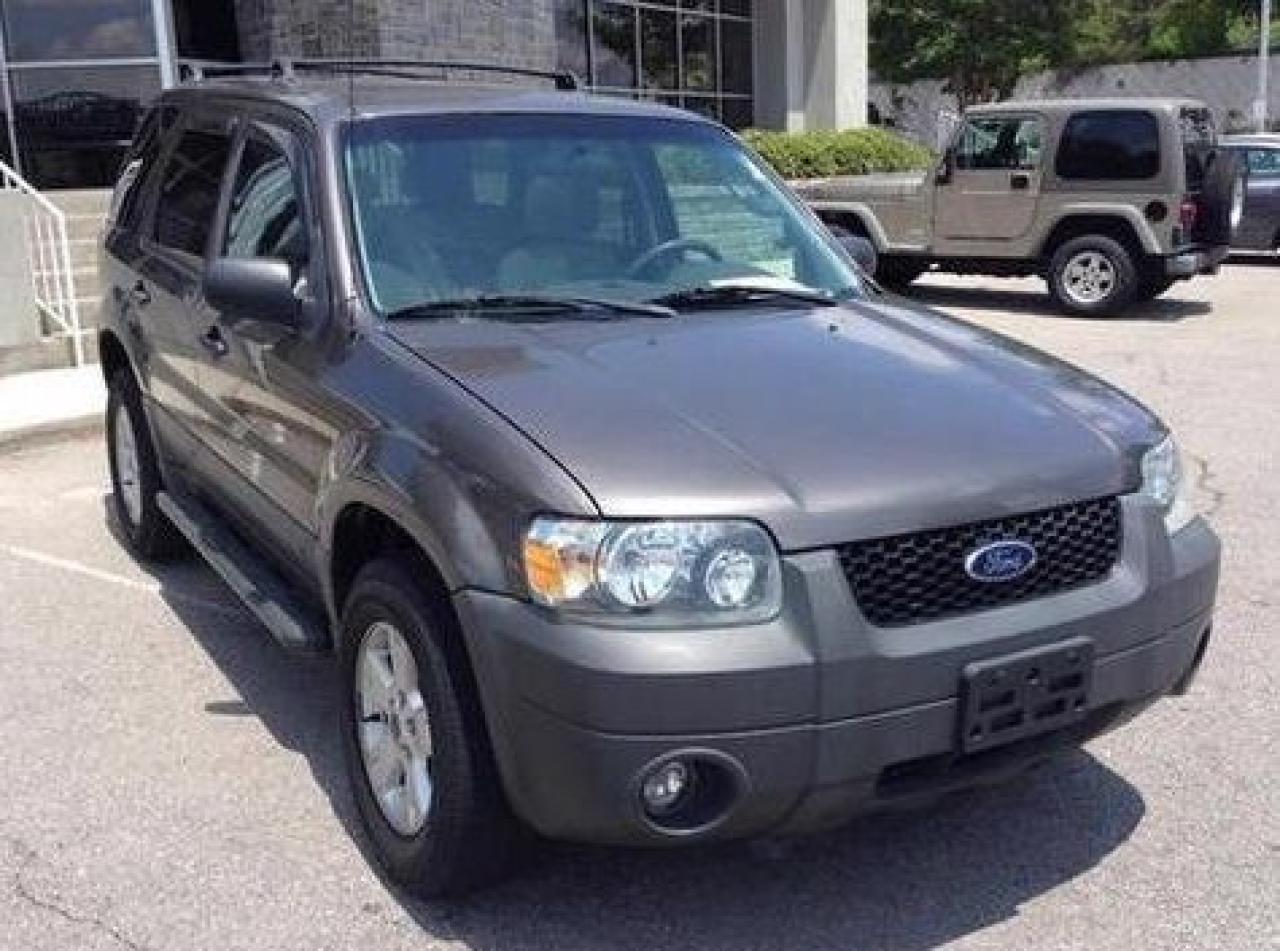 Used 2005 Ford Escape XLT V6 FWD for sale in Woodbridge, ON