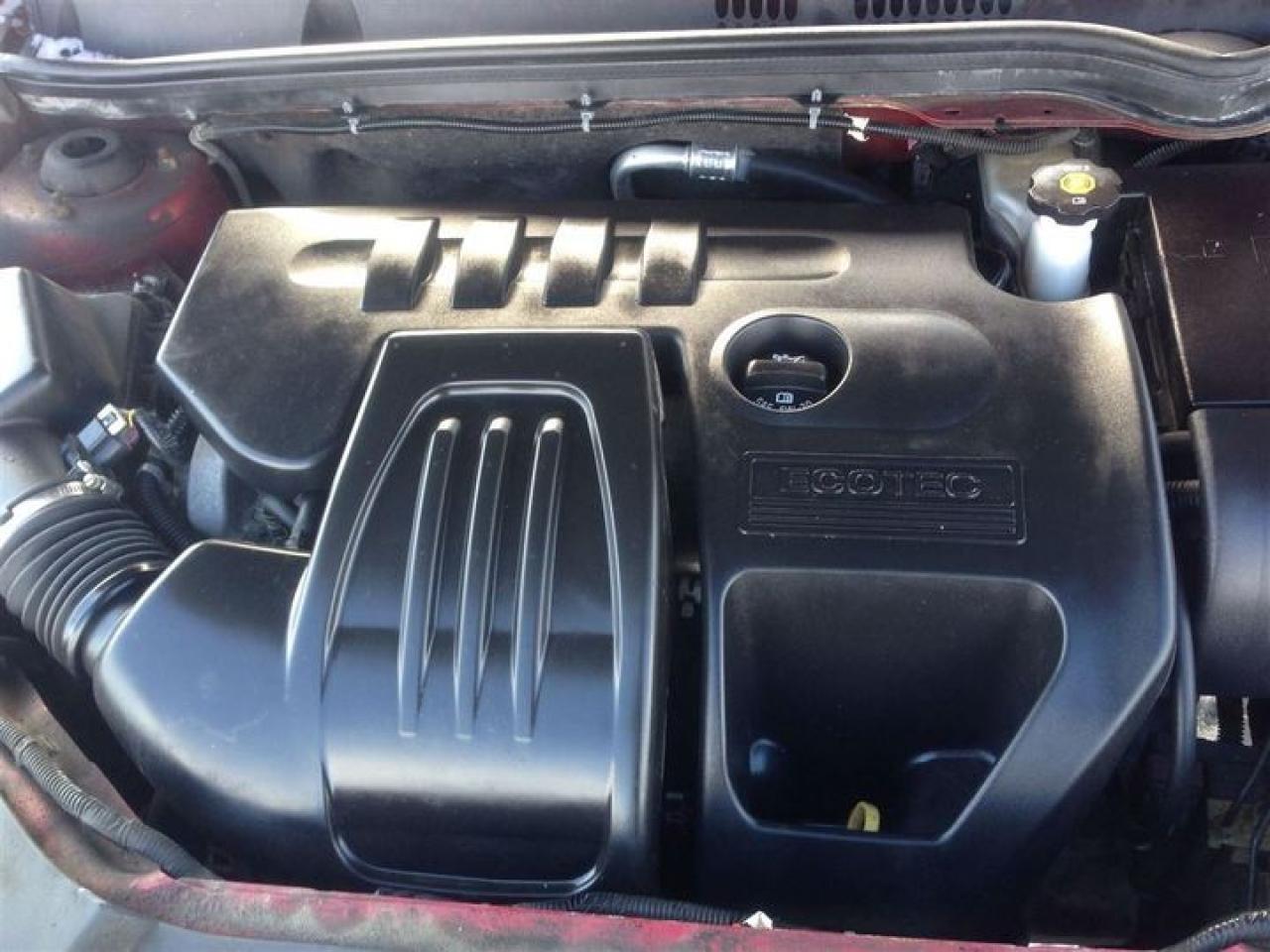 631437