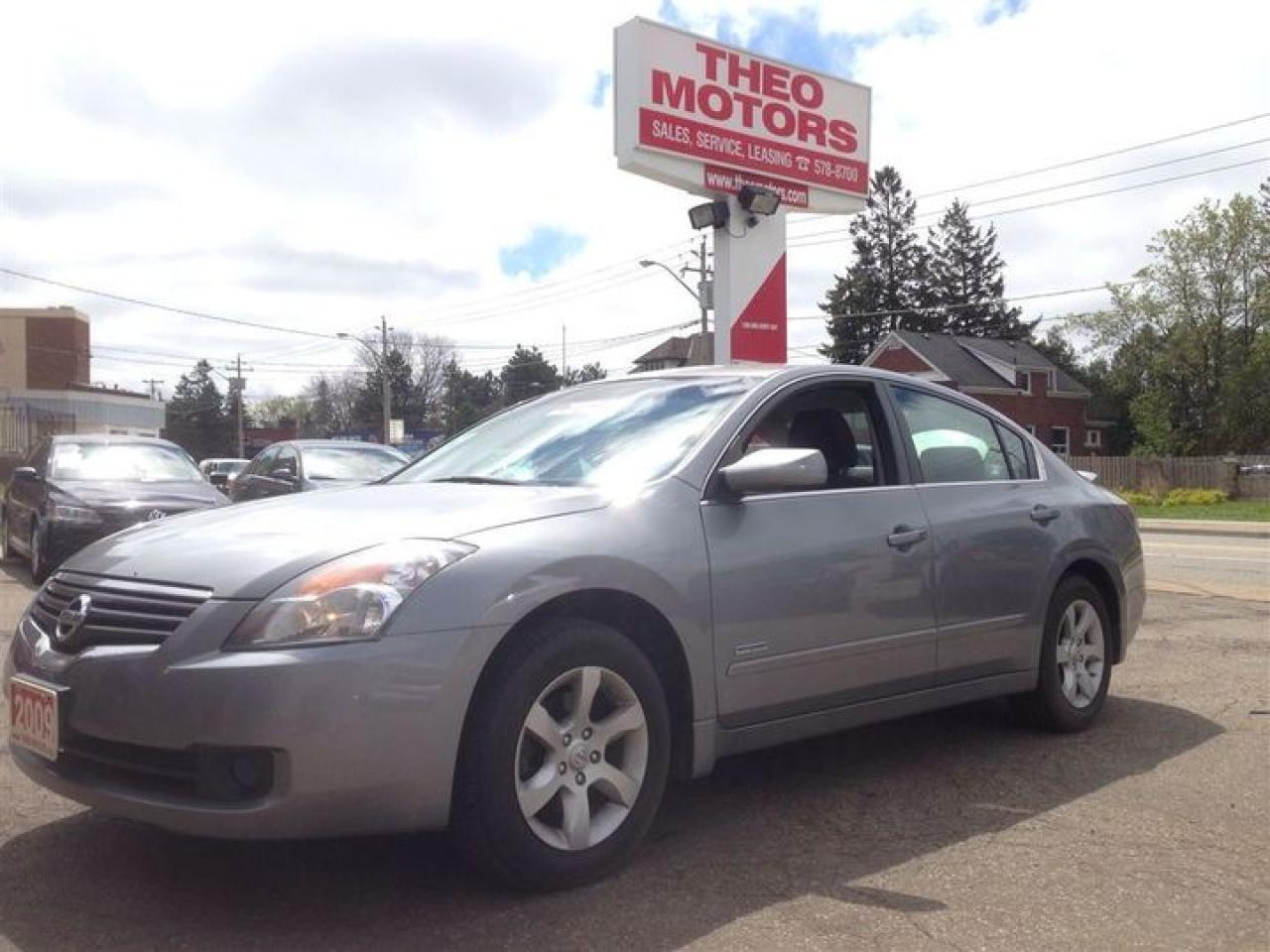 Used 2009 Nissan Altima HYBRID | HEATED SEATS | DUAL CLIMATE for sale in Kitchener, ON