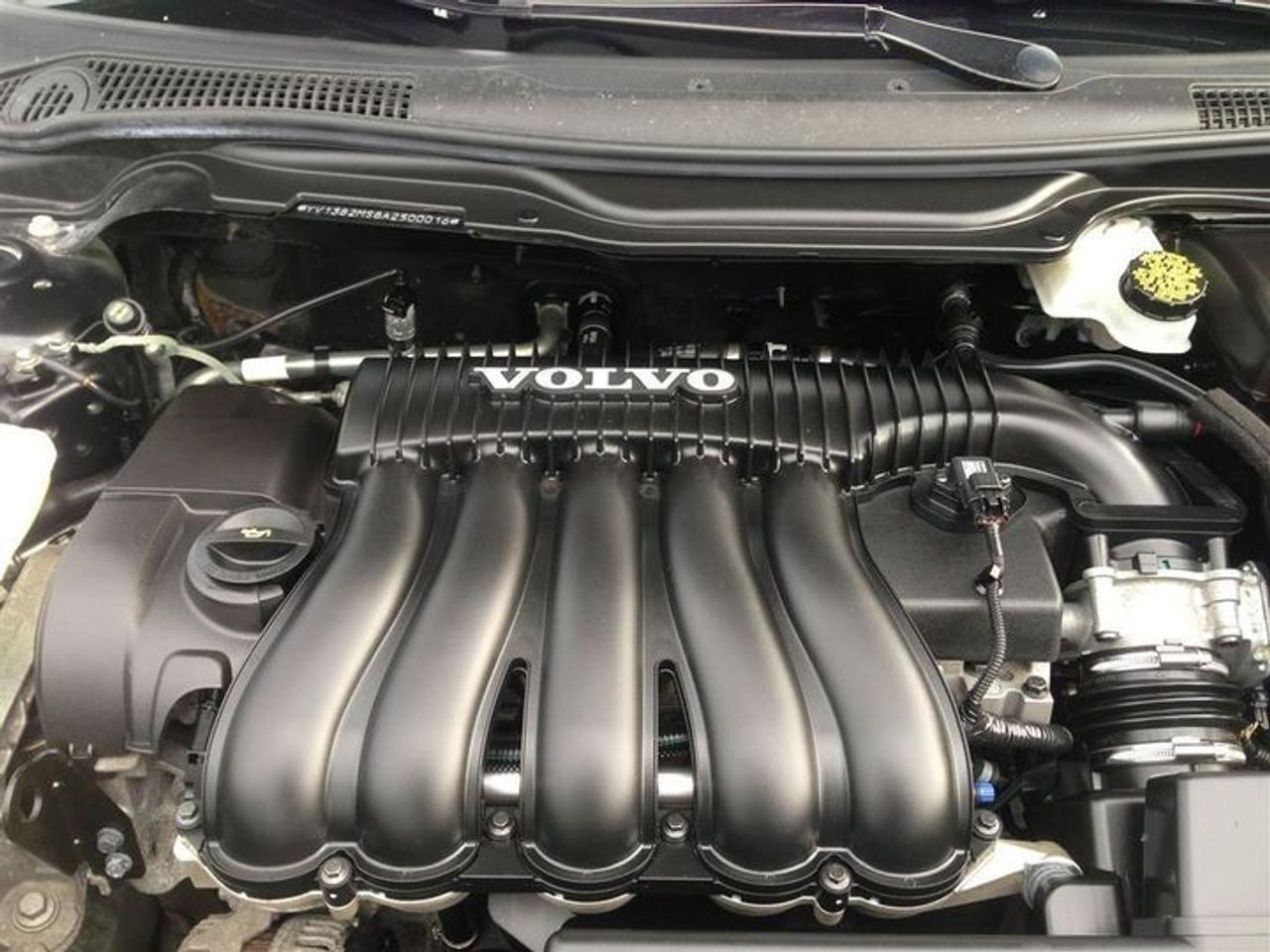 631510.11090368