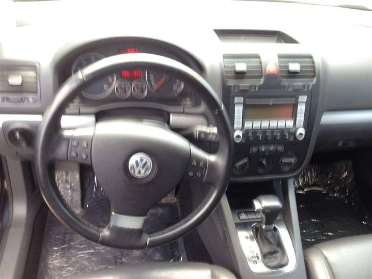 631517