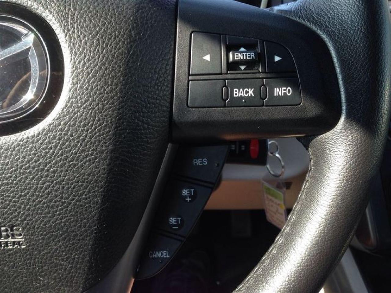 631581