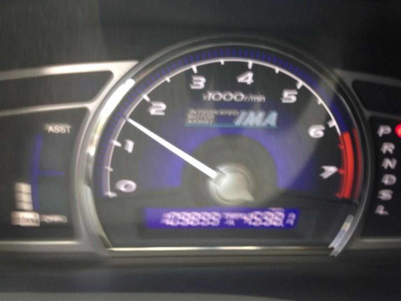 631586
