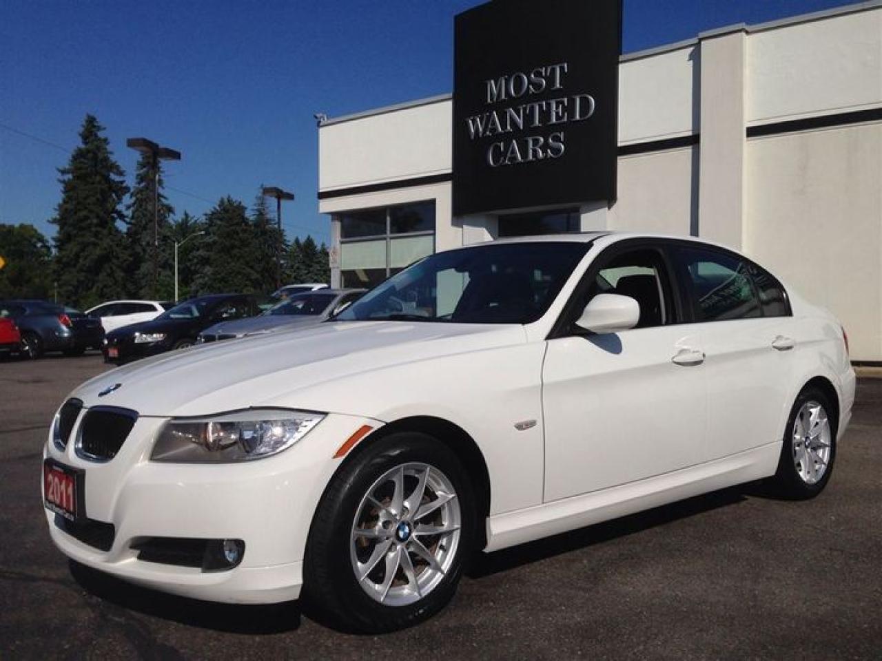Used 2011 BMW 3 Series 323i | BLUETOOTH | LEATHER | SUNROOF for sale in Kitchener, ON
