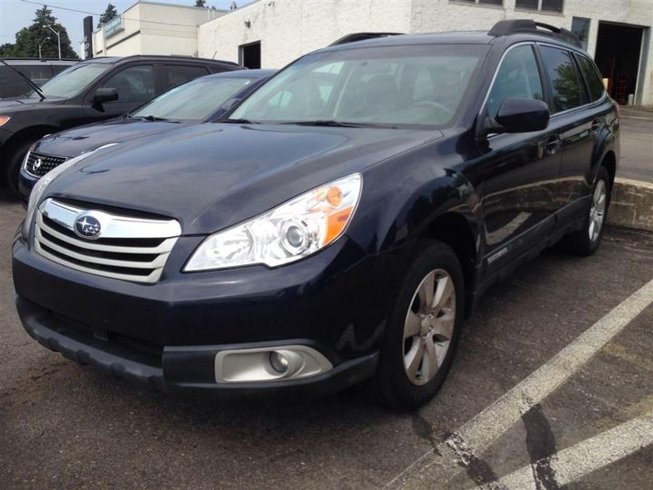 [CARPROOF VERIFIED $0 - ACCIDENT FREE] - SYMMETRICAL ALL WHEEL DRIVE - LEATHER/HEATED/POWER SEATS - SUNROOF - AUTO/DUAL CLIMATE CONTROL - HEATED OUTSIDE MIRRORS - TINTED WINDOWS - BLUETOOTH - PREMIUM AUDIO - PADDLE SHIFTERS - 17 INCH ALLOY WHEELS - ROOF RACK - FOG LIGHTS - TRACTION CONTROL - KEYLESS ENTRY - ALL POWER OPTIONS - STEERING WHEEL AUDIO CONTROLS - ABS - PROJECTOR HEADLIGHTS -  **2 LOCATIONS TO SERVE YOU BETTER, MAIN OFFICE AT 1620 KING STREET EAST, KITCHENER** - Easy online application at WWW.THEOMOTORS.COM. Everyone and all credit welcome!! We have over 200 used Cars, Trucks, Vans and SUVs  available.! PLEASE CALL1 (519)772-3040. Ask about our exclusive  preferred financing! This ACCIDENT FREE DIRECT LEASE return comes  CERTIFIED  SERVICED  E-TESTED  and 167 point inspection at NO EXTRA CHARGE. A+ Better Business Bureau rating!! Taxes and licensing are extra. Financing special is on approved credit only, and a minimum loan of $7,500. Accrued interest must be paid on a 6-month payment deferral. Cost of borrowing a $20,000 car over a 48 month term at 4.99% is $2,377.28. THANK YOU and we appreciate  your consideration at THEOMOTORS.SERVING K-W AREA FOR OVER 30 YEARS!!