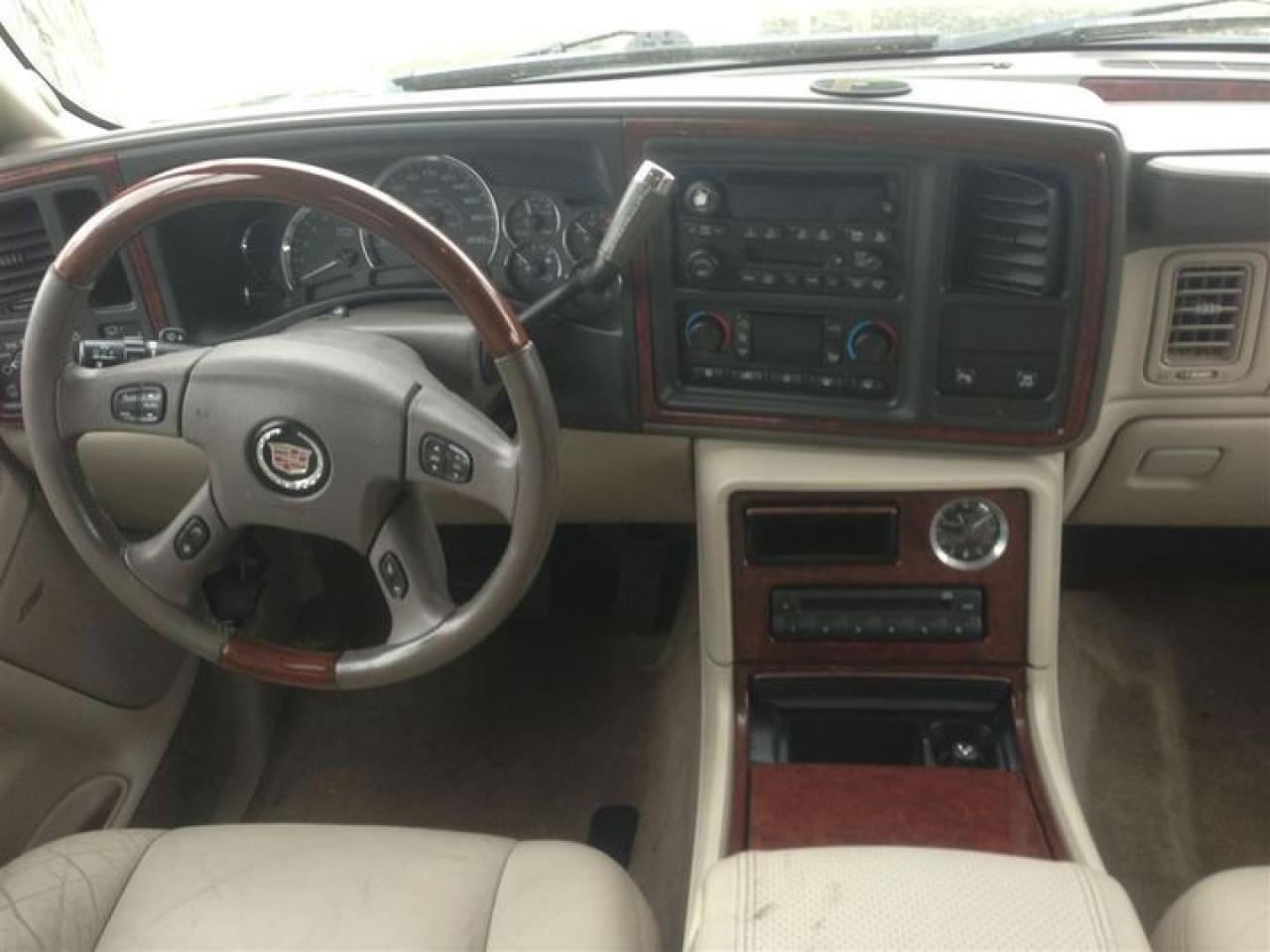 631687