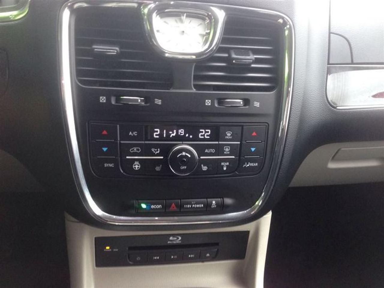 631744.11094700