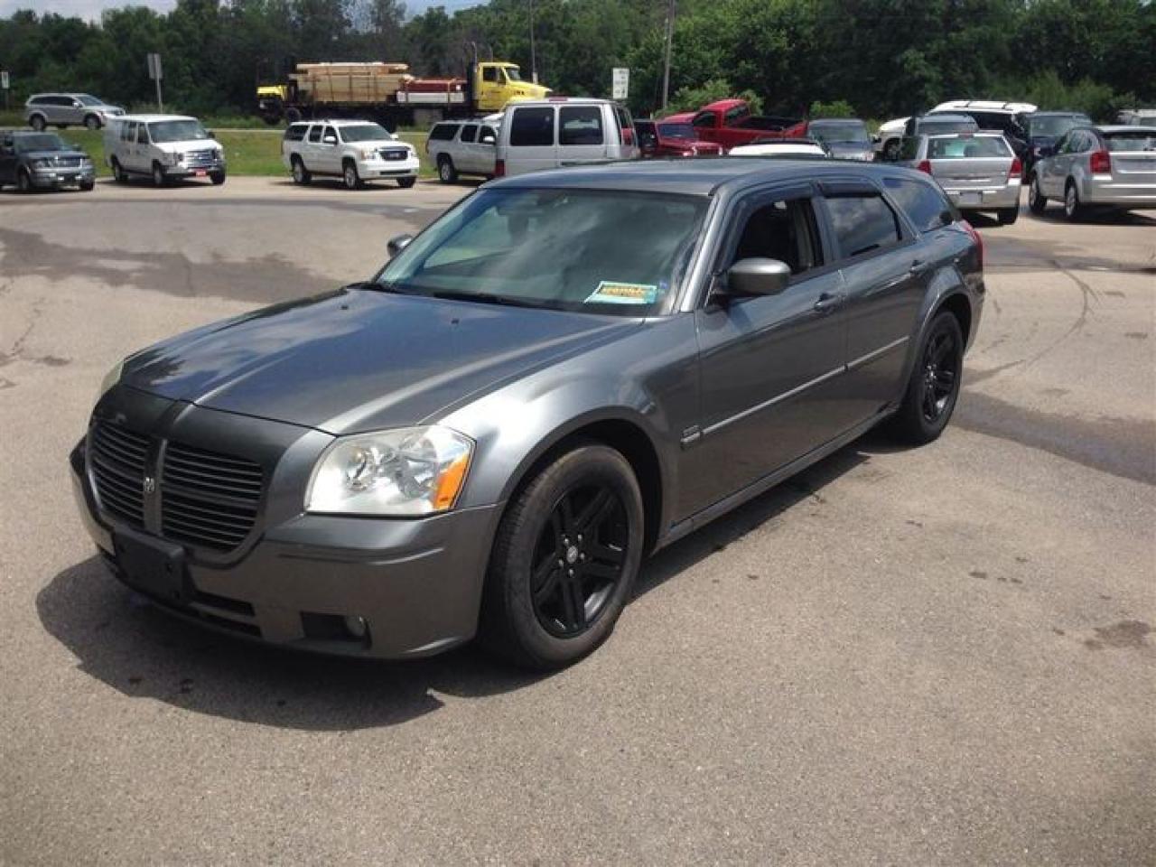 Used 2005 Dodge Magnum R/T for sale in Aylmer, ON