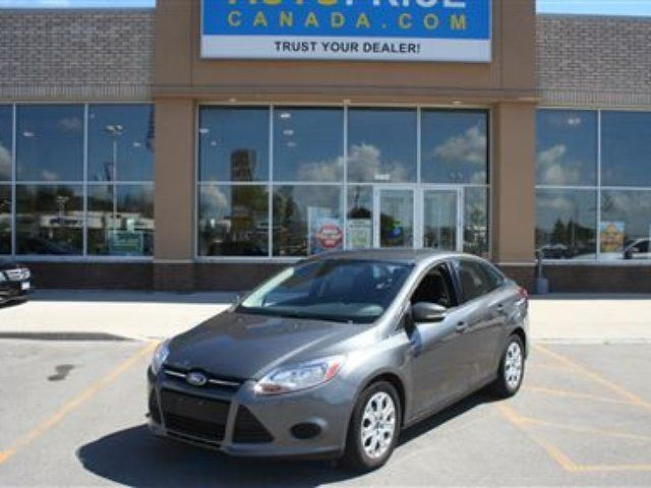 Used 2013 Ford Focus SE for sale in London, ON