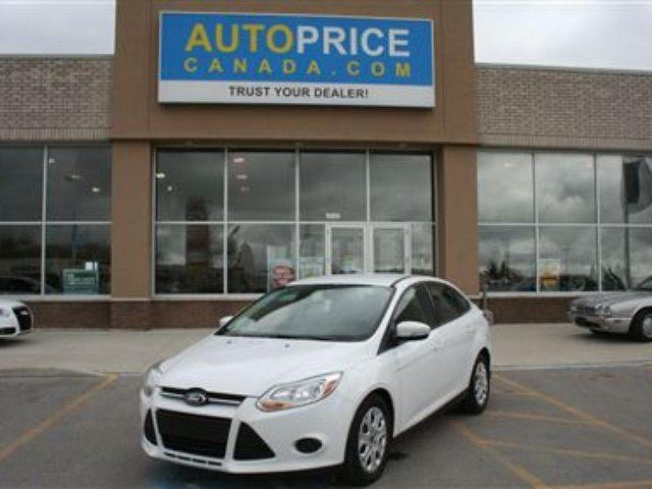Used 2013 Ford Focus SE for sale in London, ON