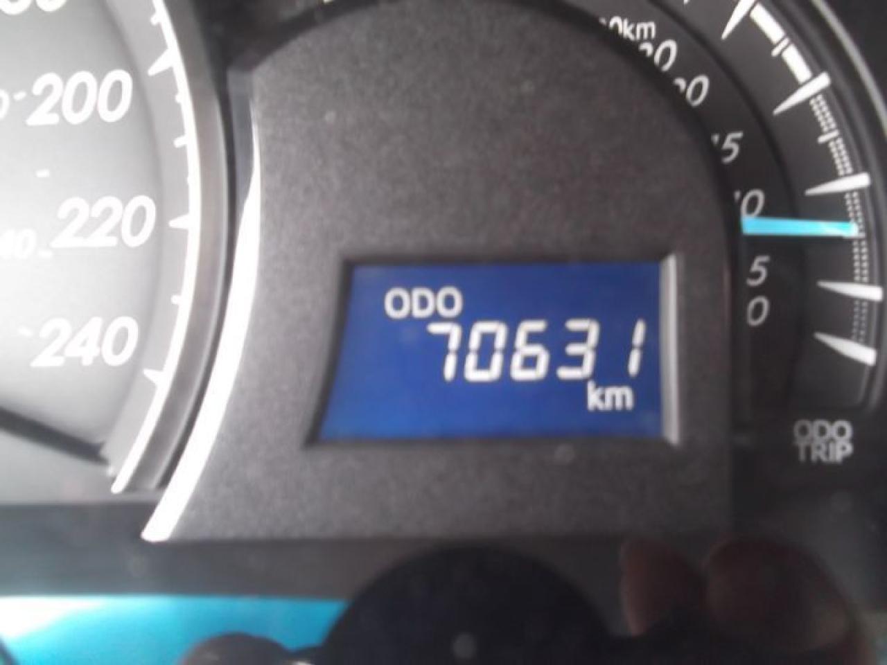 632736