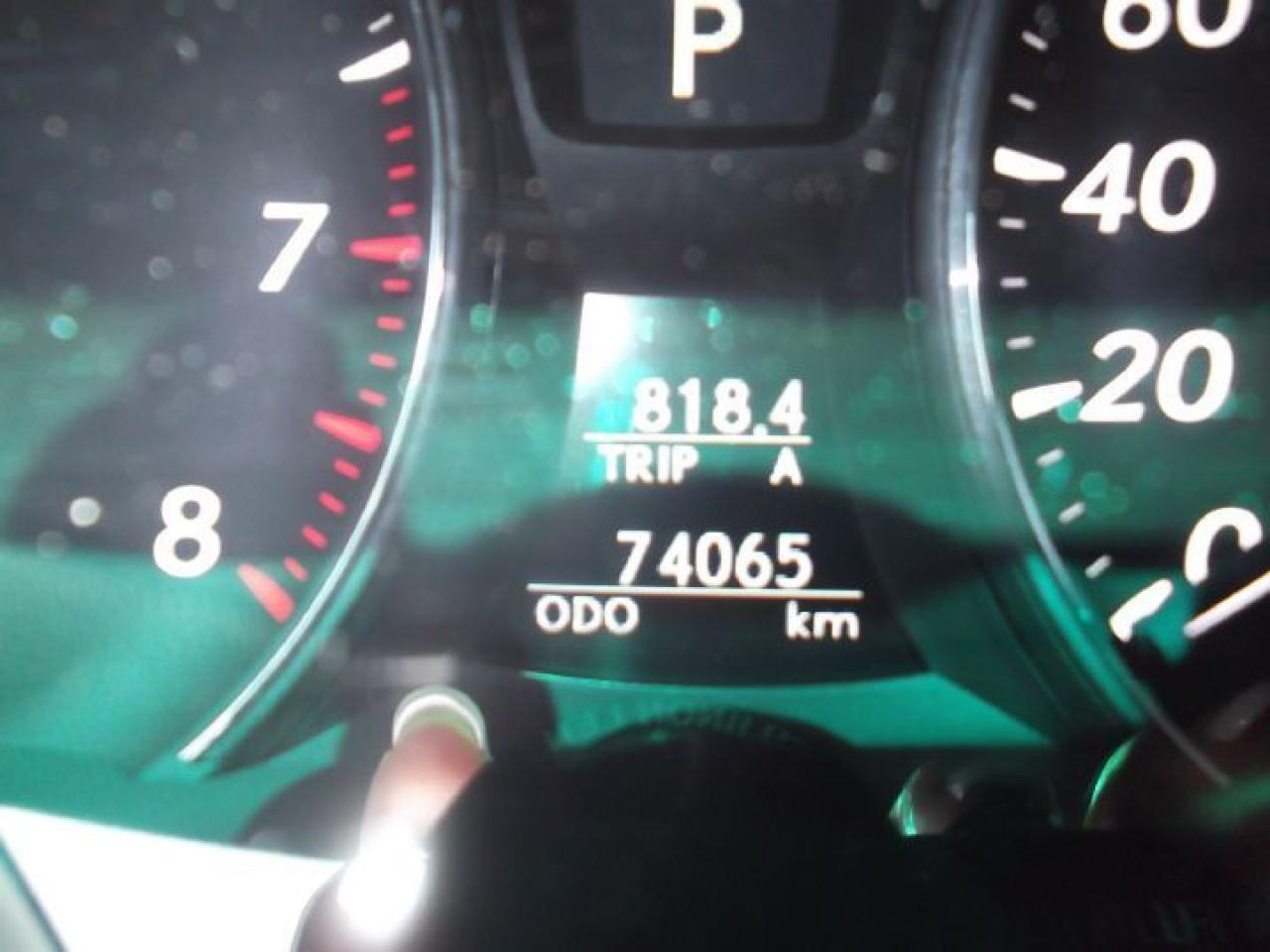 632739