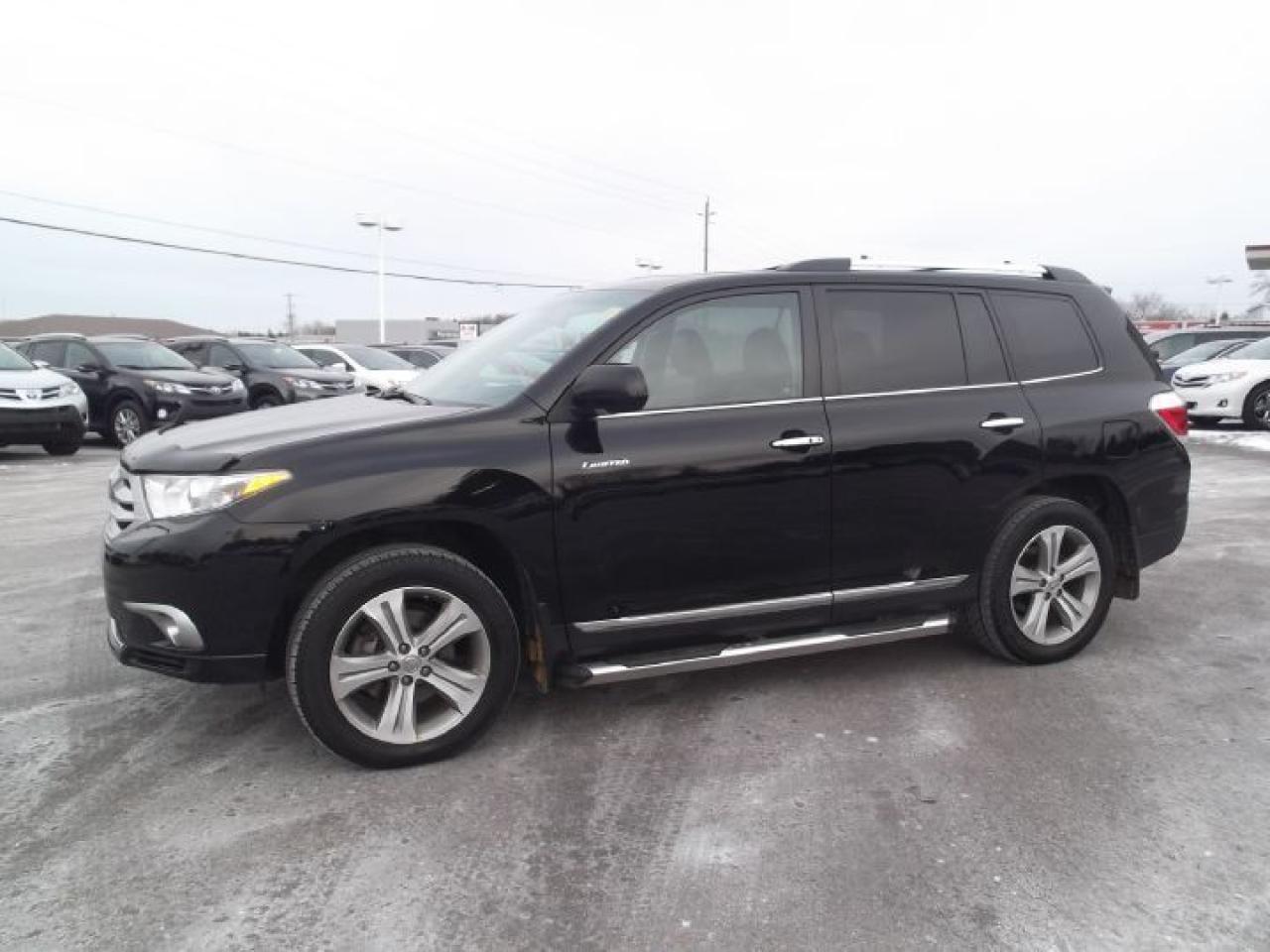 Used 2012 Toyota Highlander LIMITED for sale in Pembroke, ON