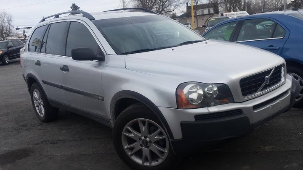 Used 2004 Volvo XC90 AWD for sale in Cornwall, ON