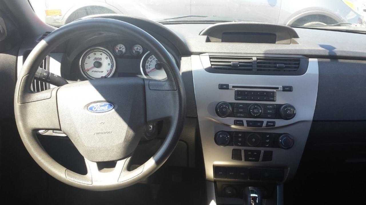 633001