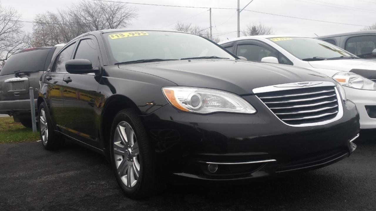 Used 2013 Chrysler 200  for sale in Cornwall, ON