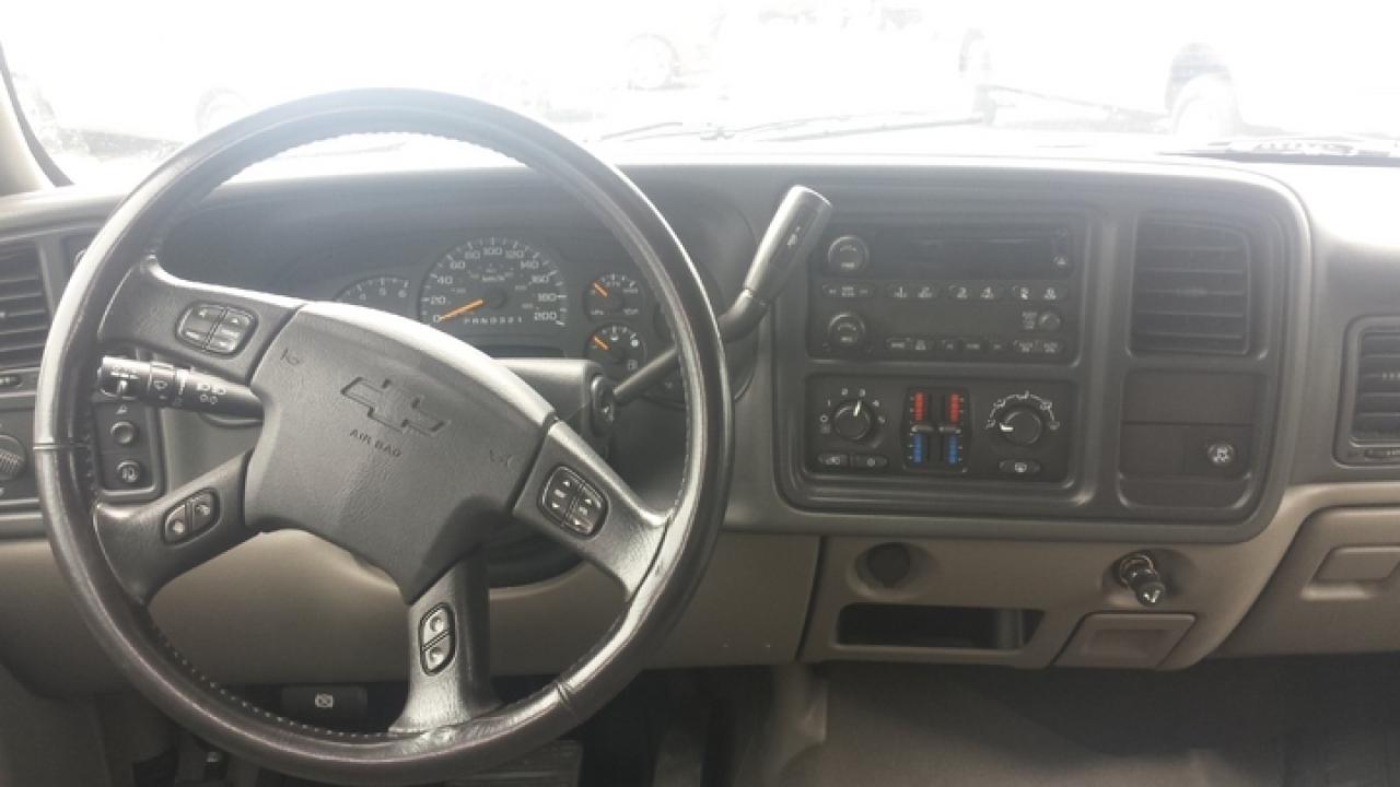 633043
