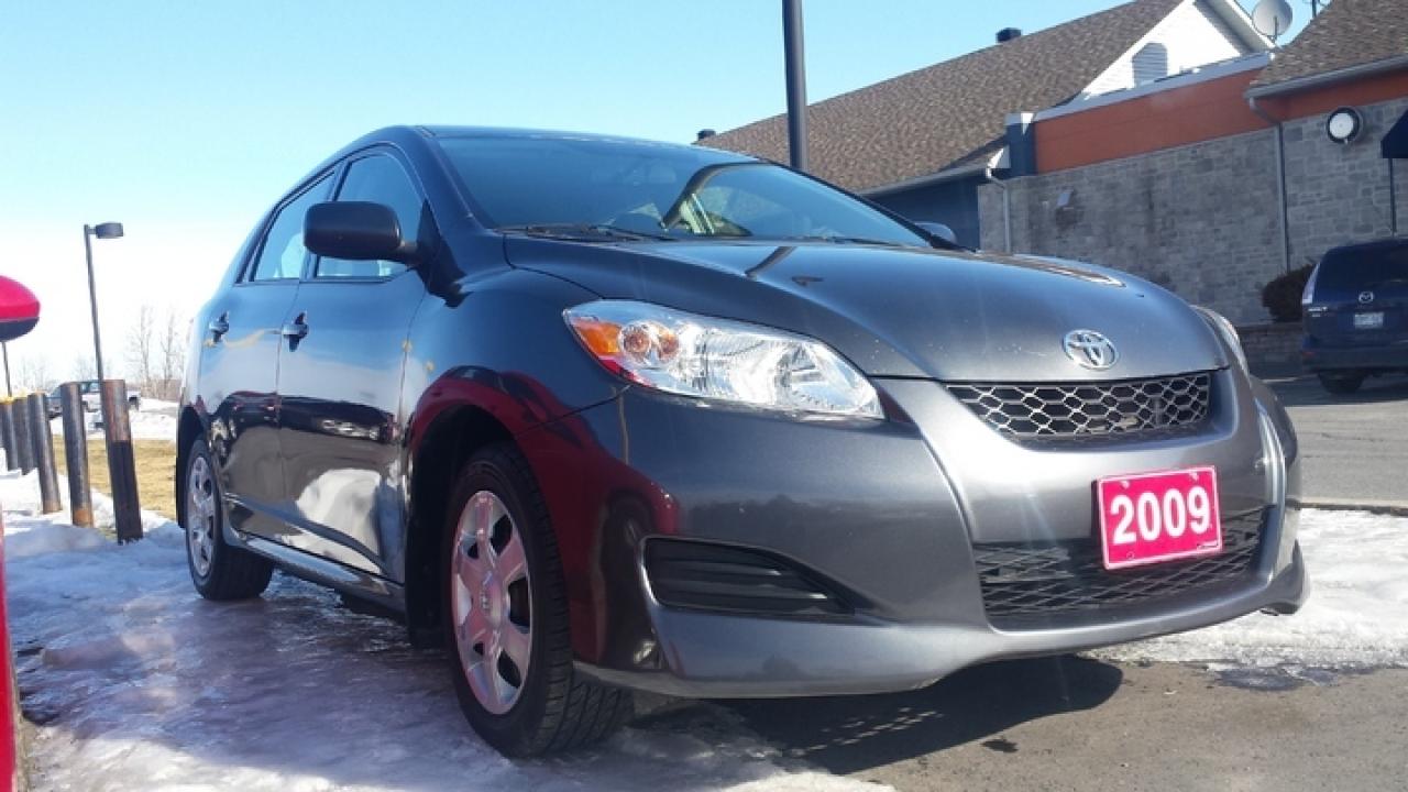 Used 2009 Toyota Matrix  for sale in Cornwall, ON