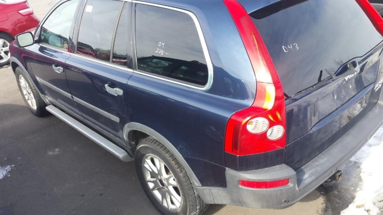 Used 2004 Volvo XC90  for sale in Cornwall, ON
