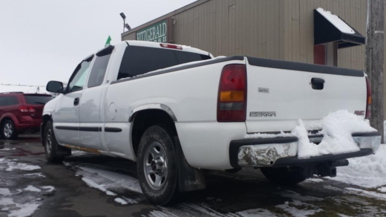 633063