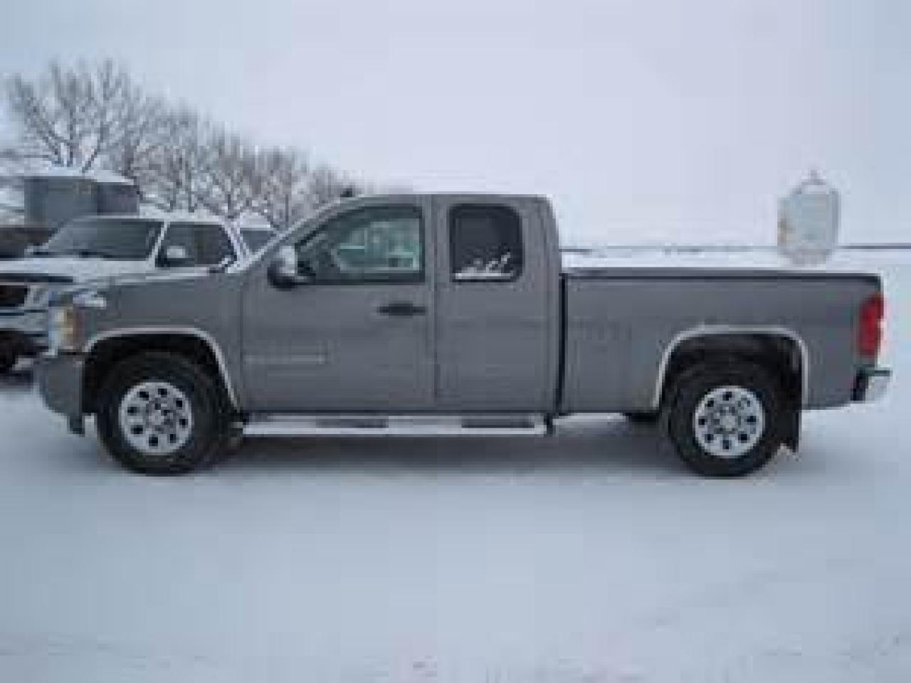 Used 2009 Chevrolet Silverado LS for sale in Cornwall, ON