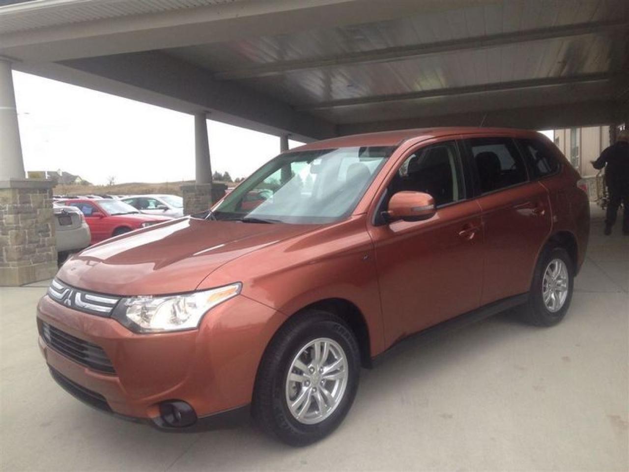 Used 2014 Mitsubishi Outlander SE for sale in Carleton Place, ON