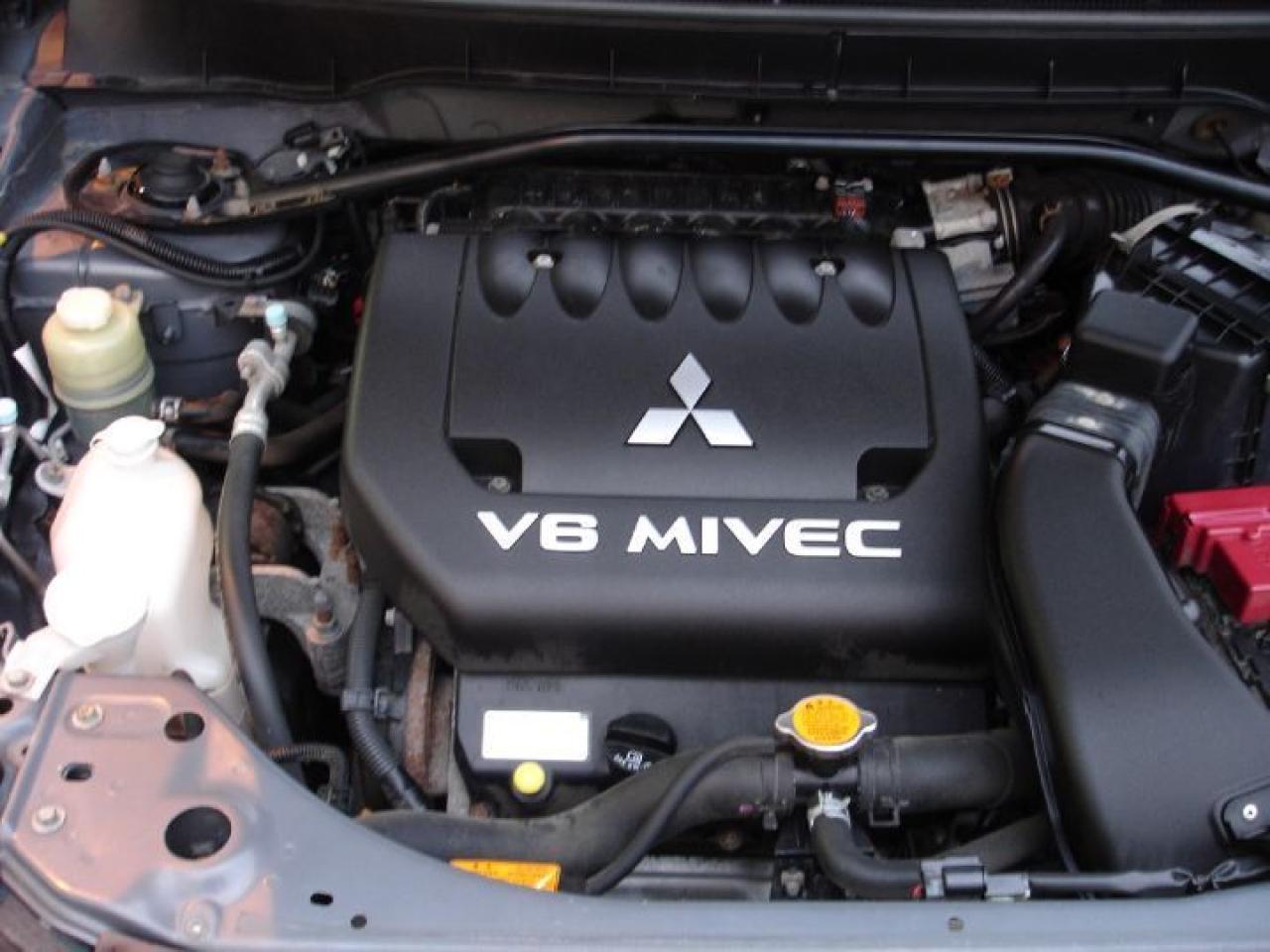 633482