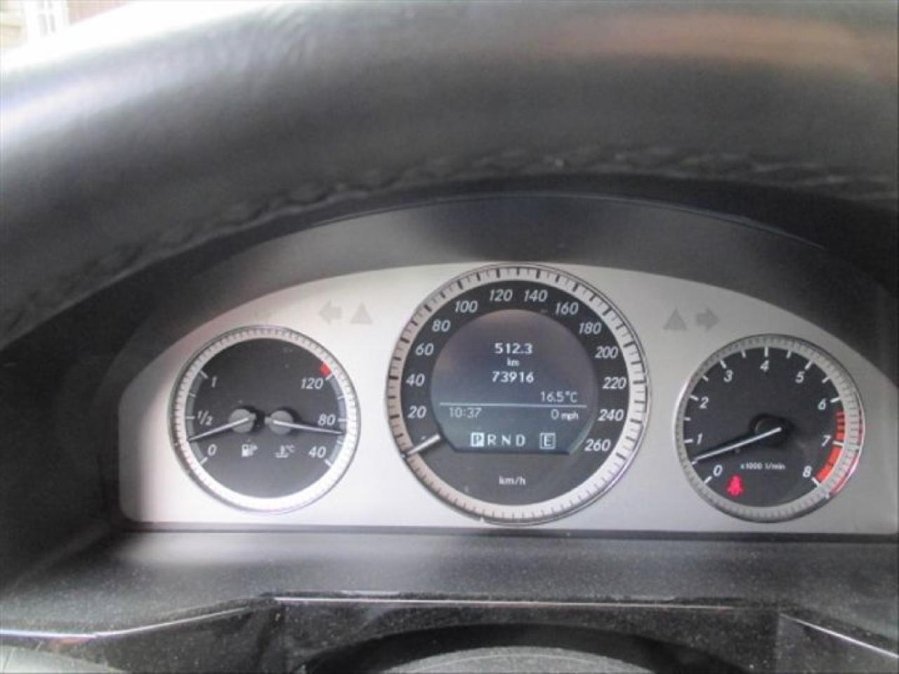 633530
