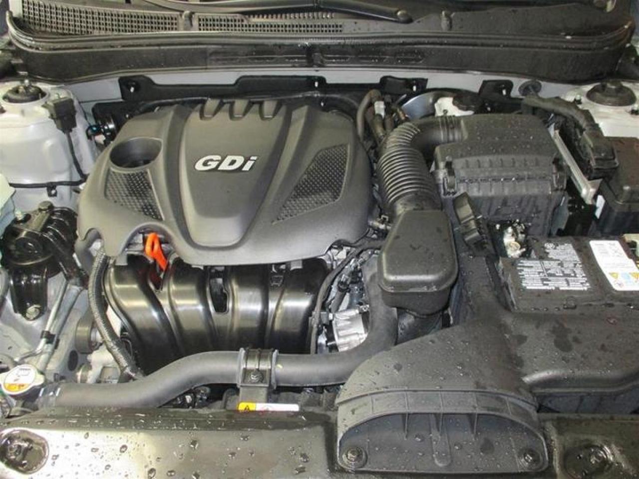 633705