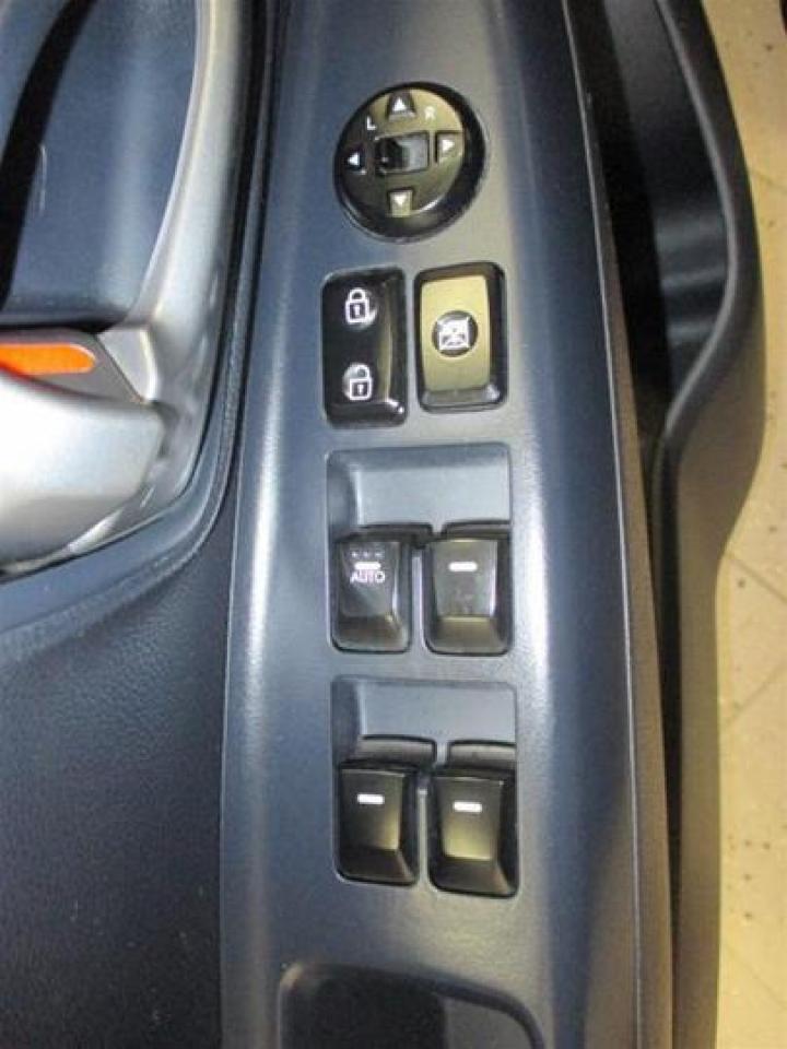 633719
