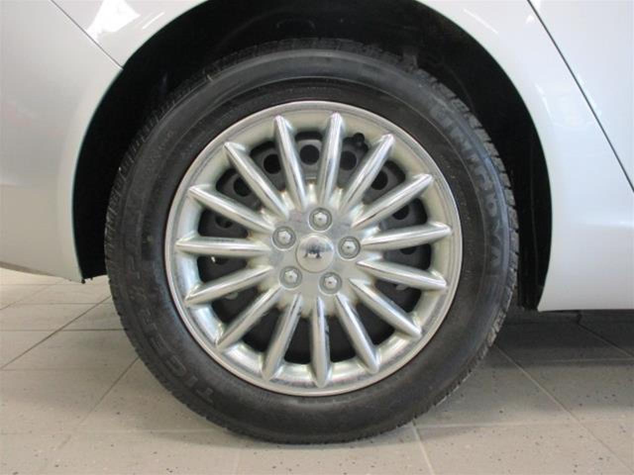 633770