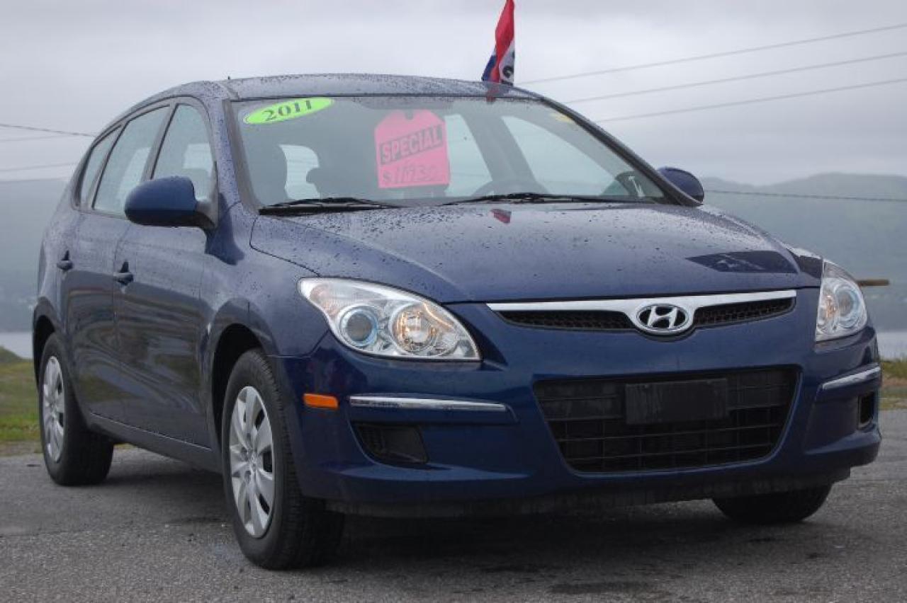 Used 2011 Hyundai Elantra Touring for sale in Techumseh, ON