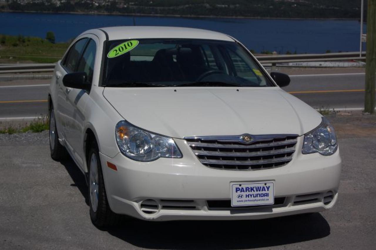 Used 2010 Chrysler Sebring Touring for sale in Techumseh, ON
