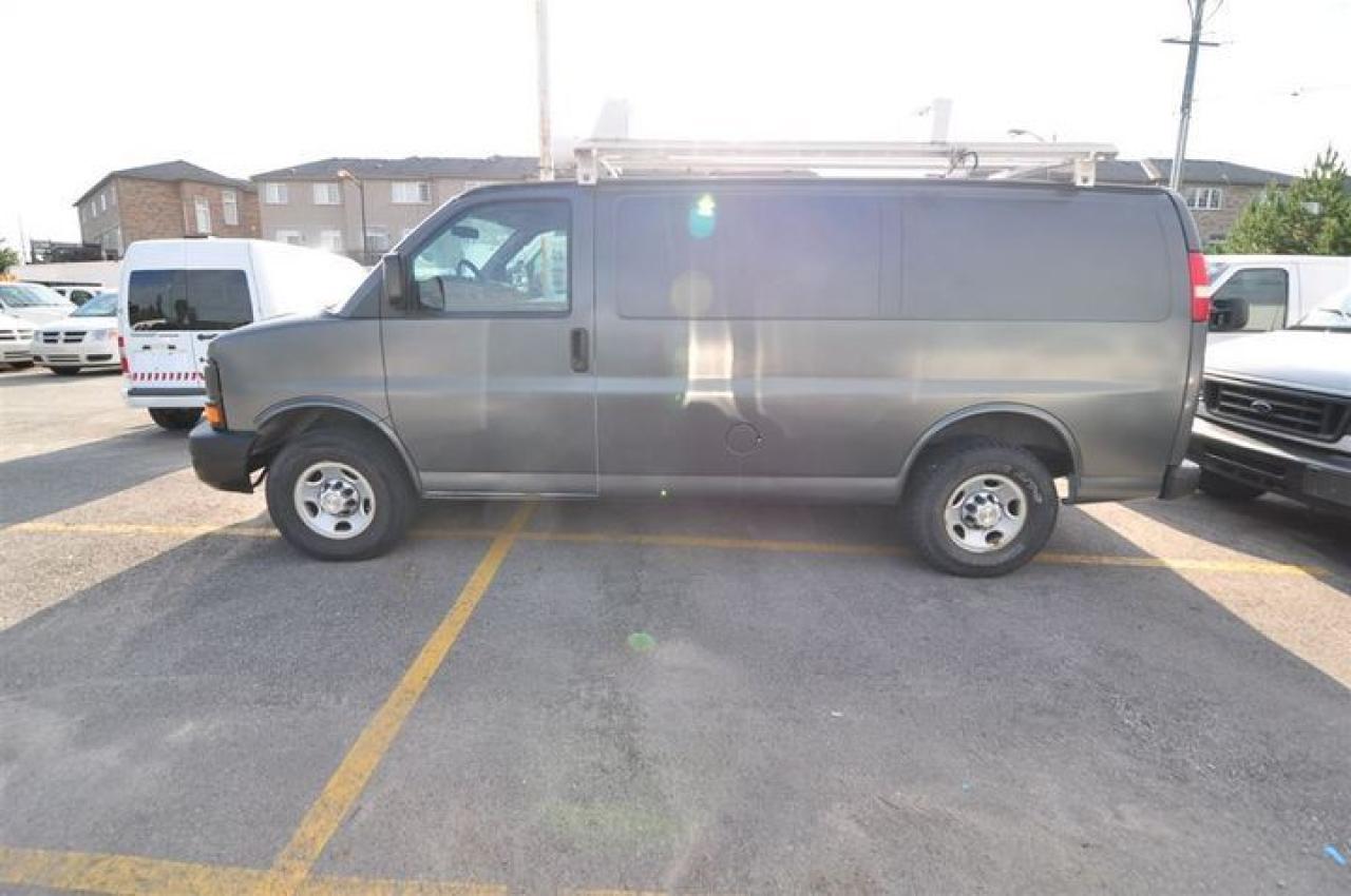 Used 2008 Chevrolet Express Shelves, Roof Rack. 115K for sale in Headingley, MB
