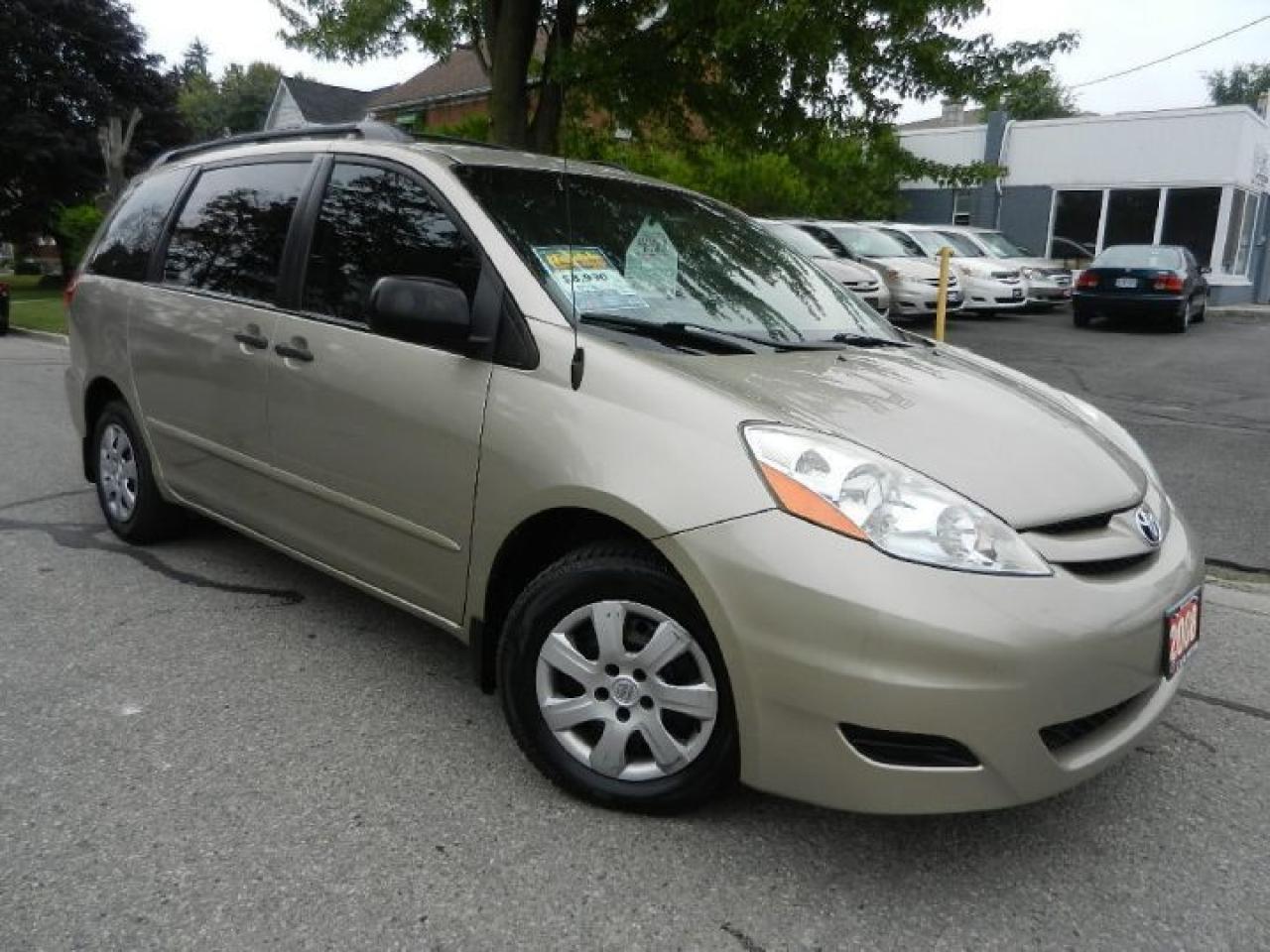 Used 2008 Toyota Sienna CE 7-PASS VERY CLEAN NO ACCIDENTS for sale in Selkirk, MB