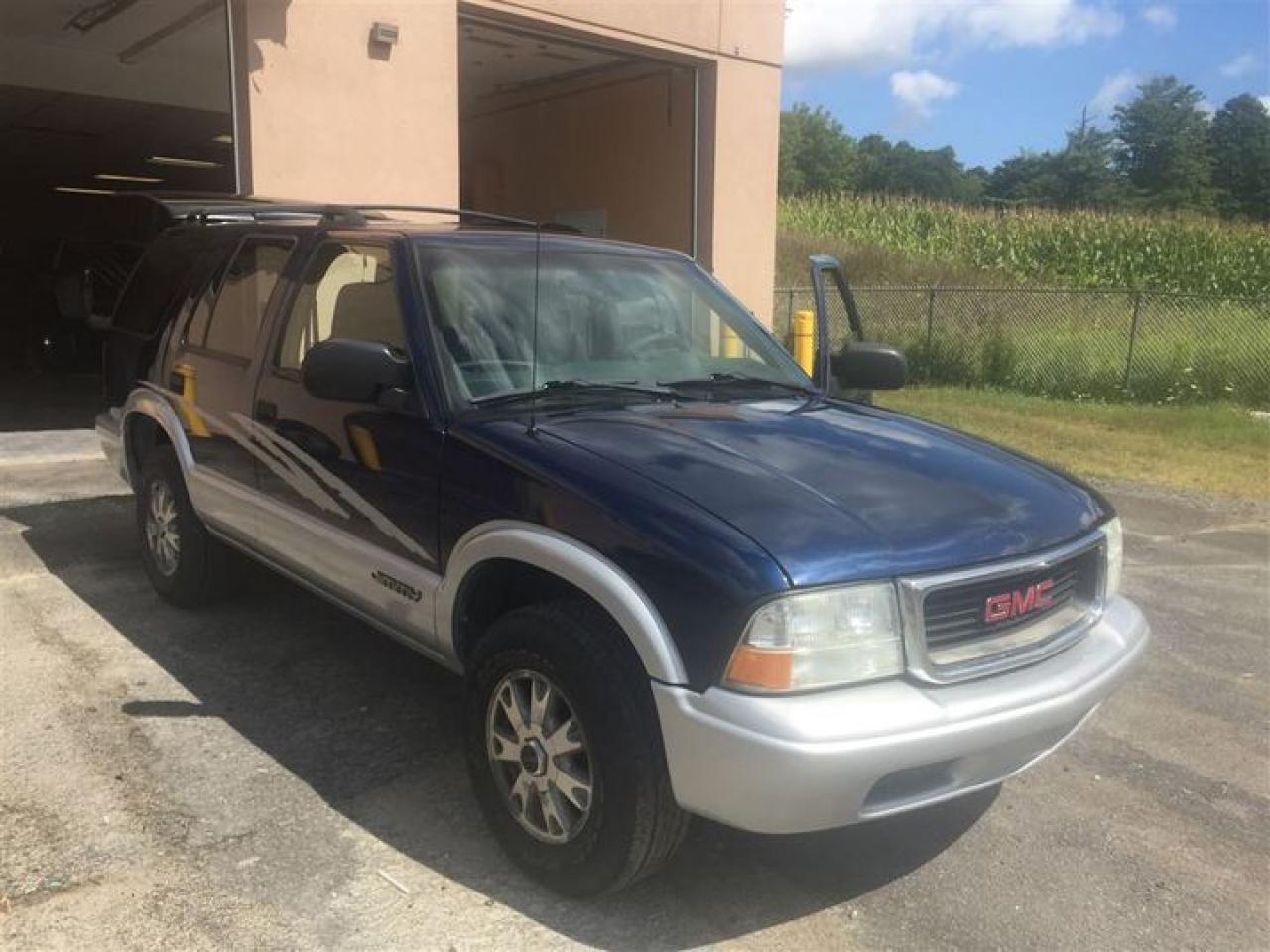 Used 2003 GMC Jimmy SLS for sale in Sarnia, ON