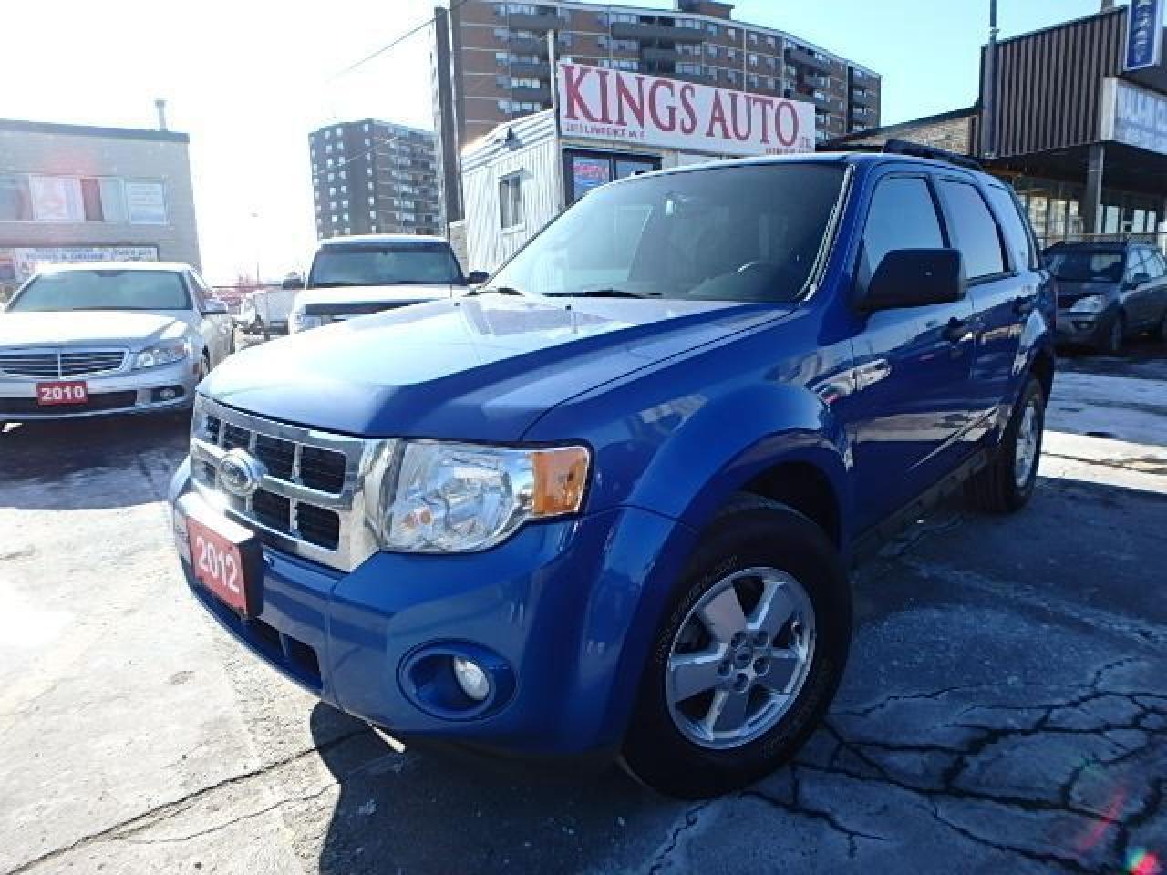 Used 2012 Ford Escape XLT 4WD for sale in Hamilton, ON