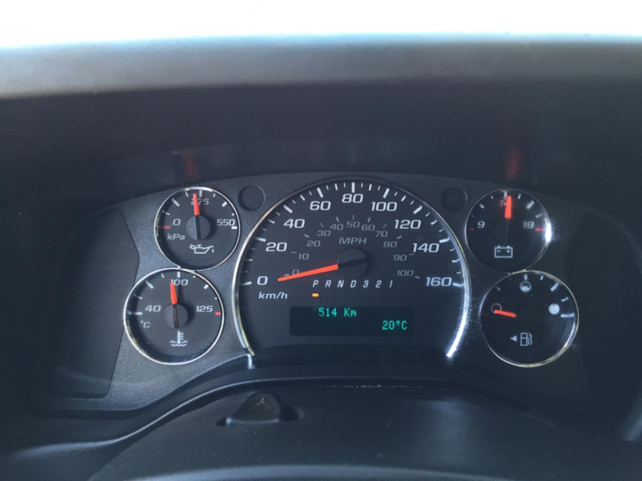 634737