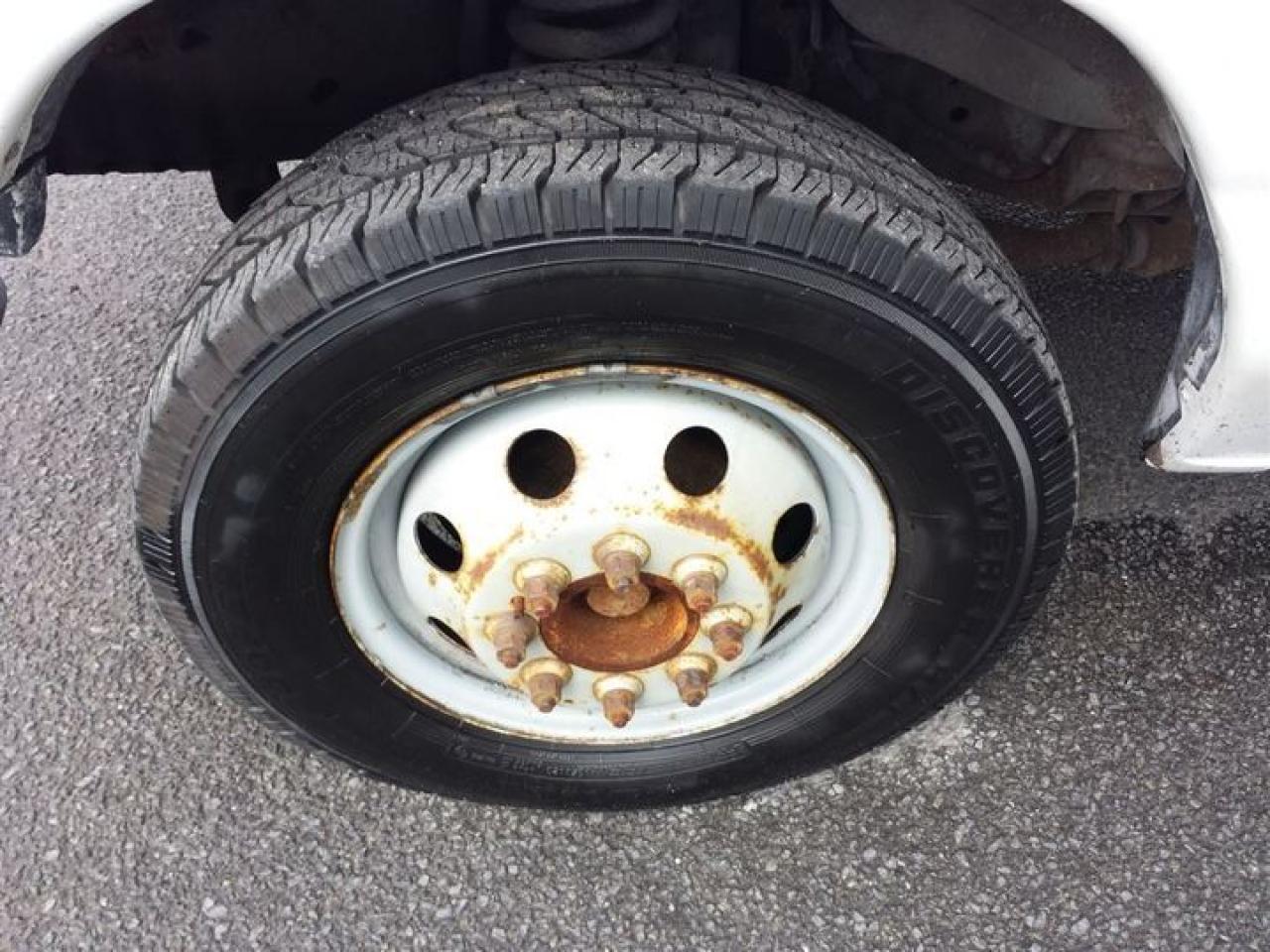 634763