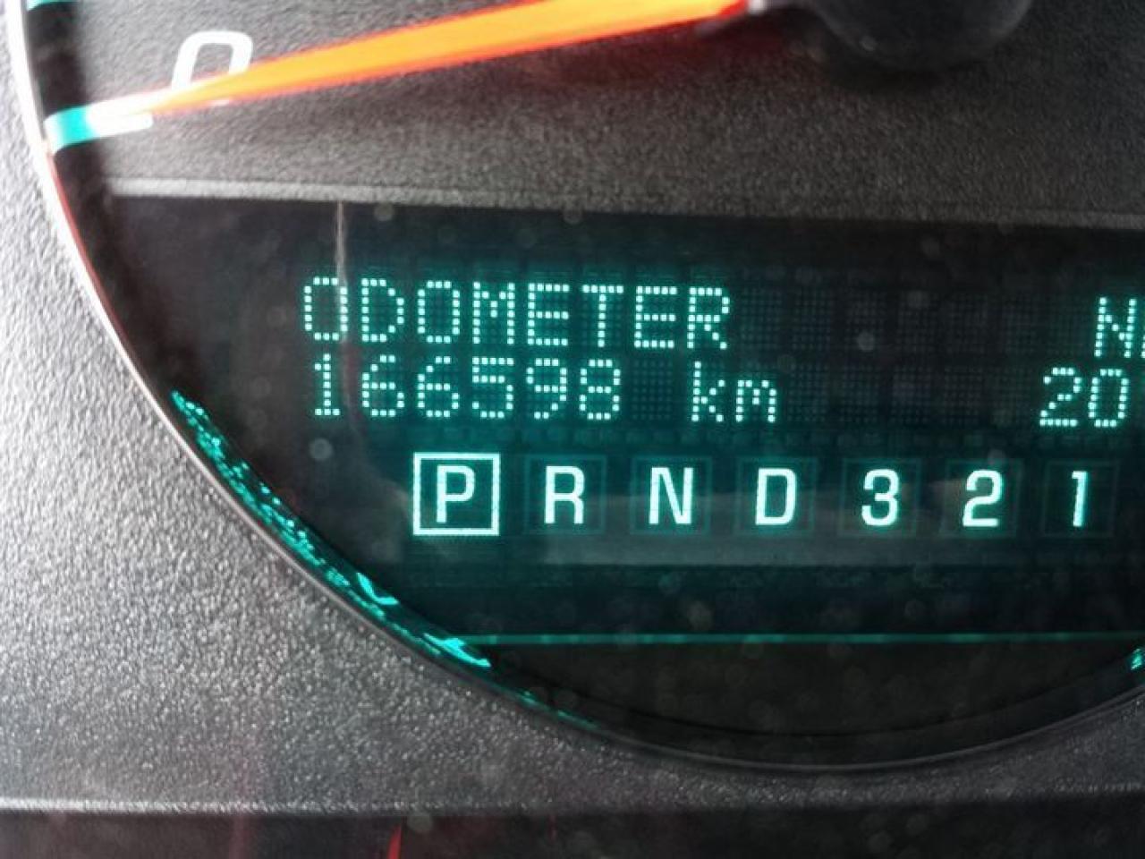 634779