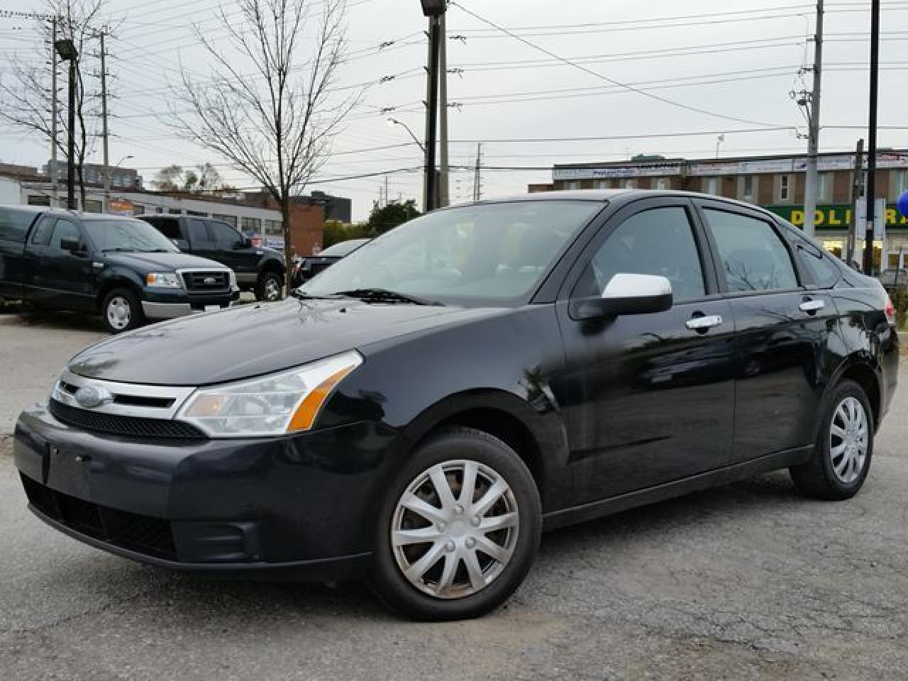 Used 2010 Ford Focus SE for sale in Mississauga, ON
