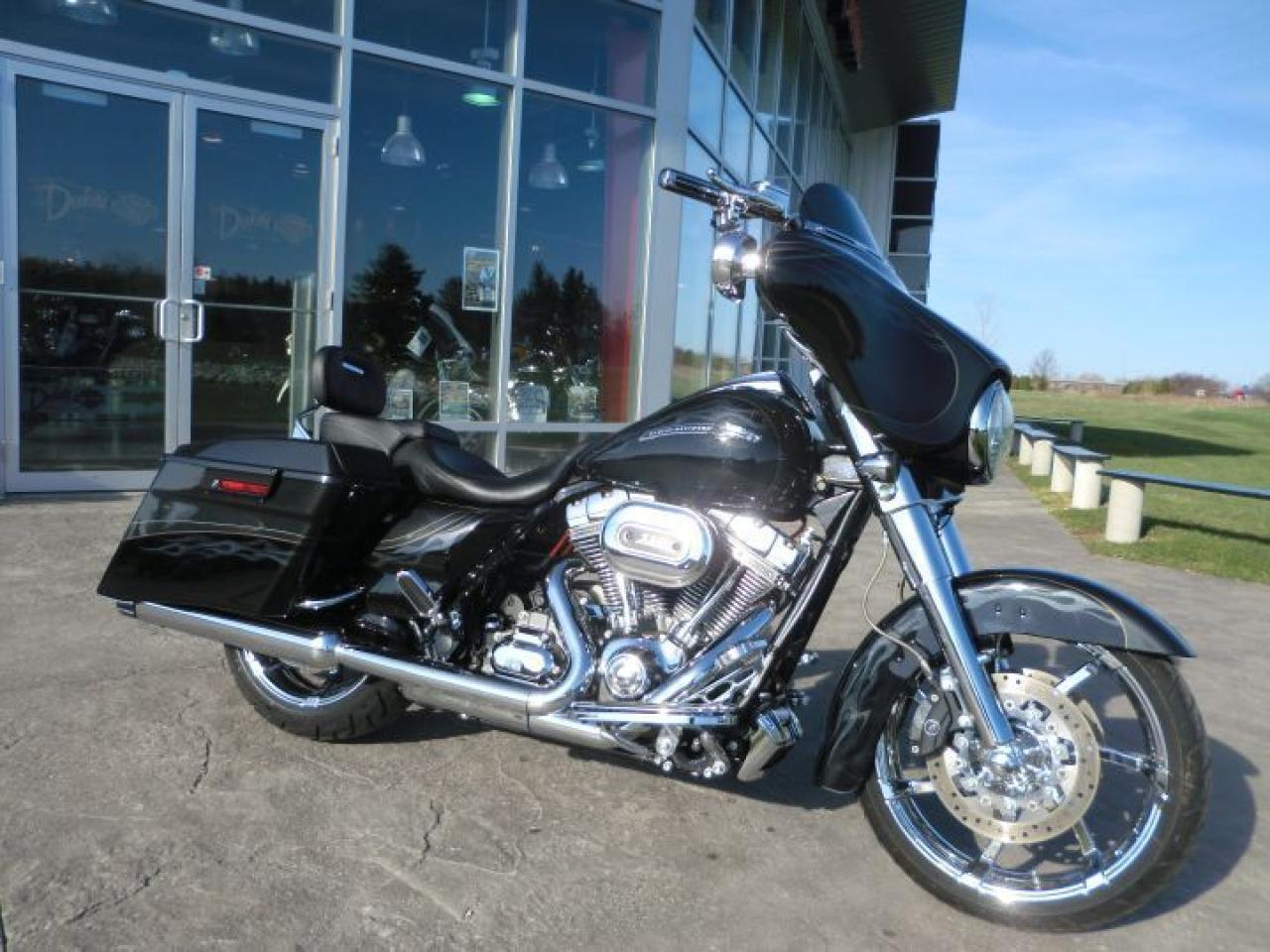 Used 2012 Harley-Davidson Touring FLHXSE CVO STREET GLIDE for sale in Blenheim, ON