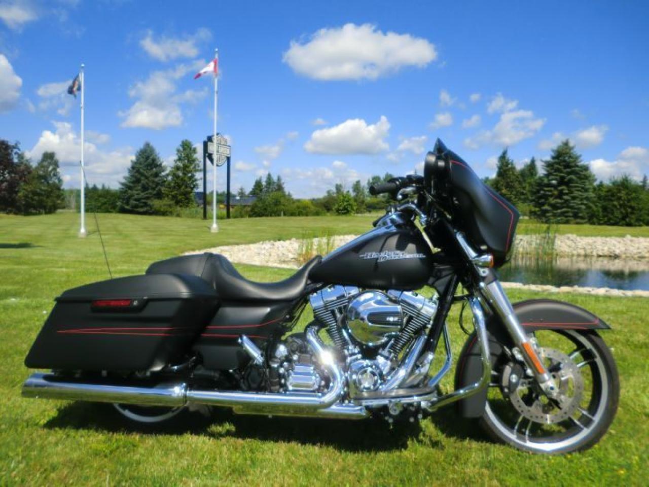 Used 2014 Harley-Davidson Street Glide FLHXS Street Glide Special for sale in Blenheim, ON