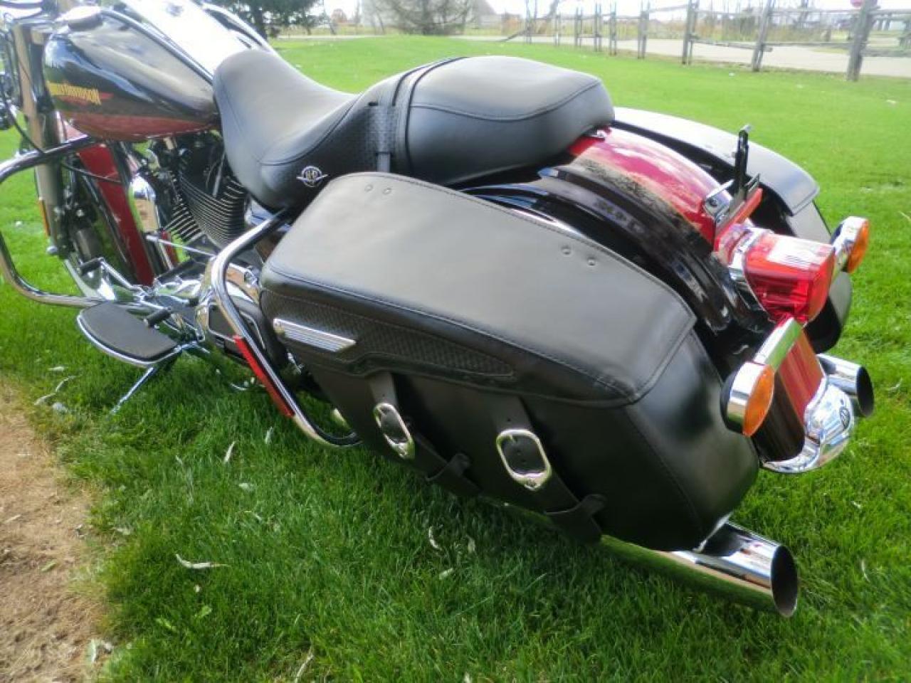 Used 2010 Harley-Davidson ROAD KING FLHRC Road King Classic for sale in Blenheim, ON