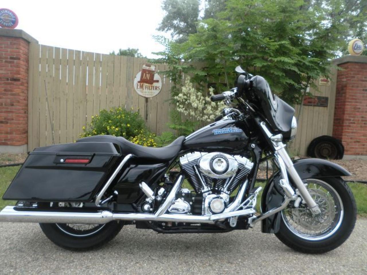 Used 2007 Harley-Davidson Street Glide FLHX STREET GLIDE for sale in Blenheim, ON