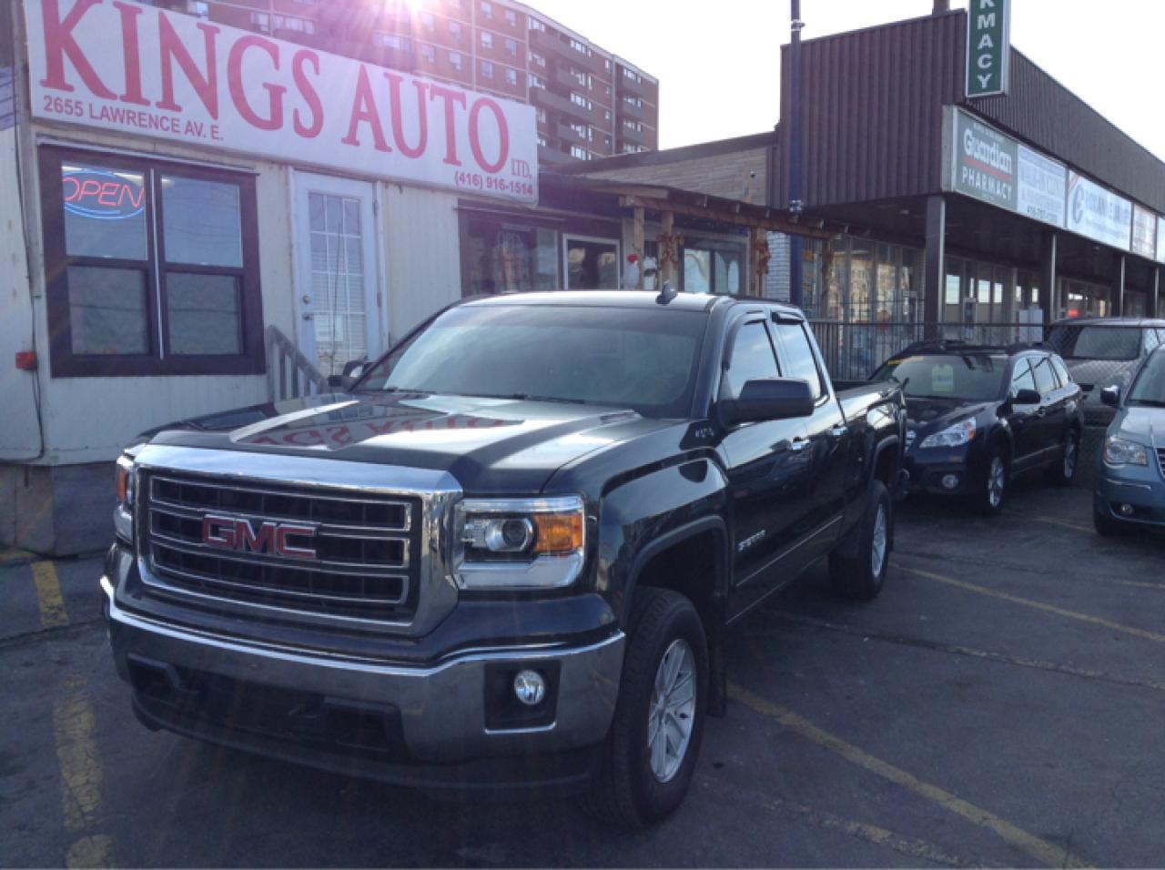 Used 2015 GMC Sierra SLE, 4X4, backup-cam, leather for sale in North York, ON