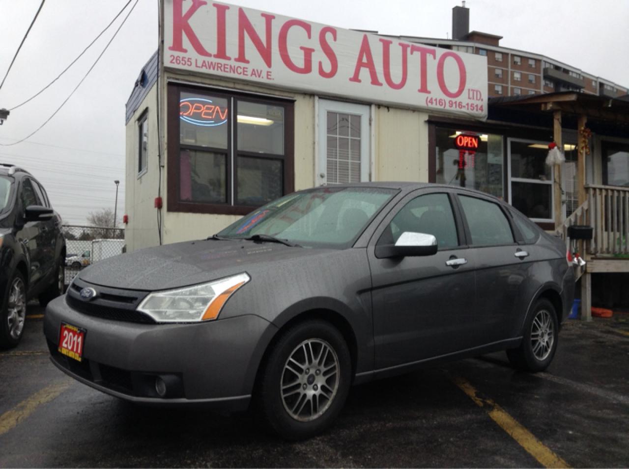 Used 2011 Ford Focus SE for sale in North York, ON