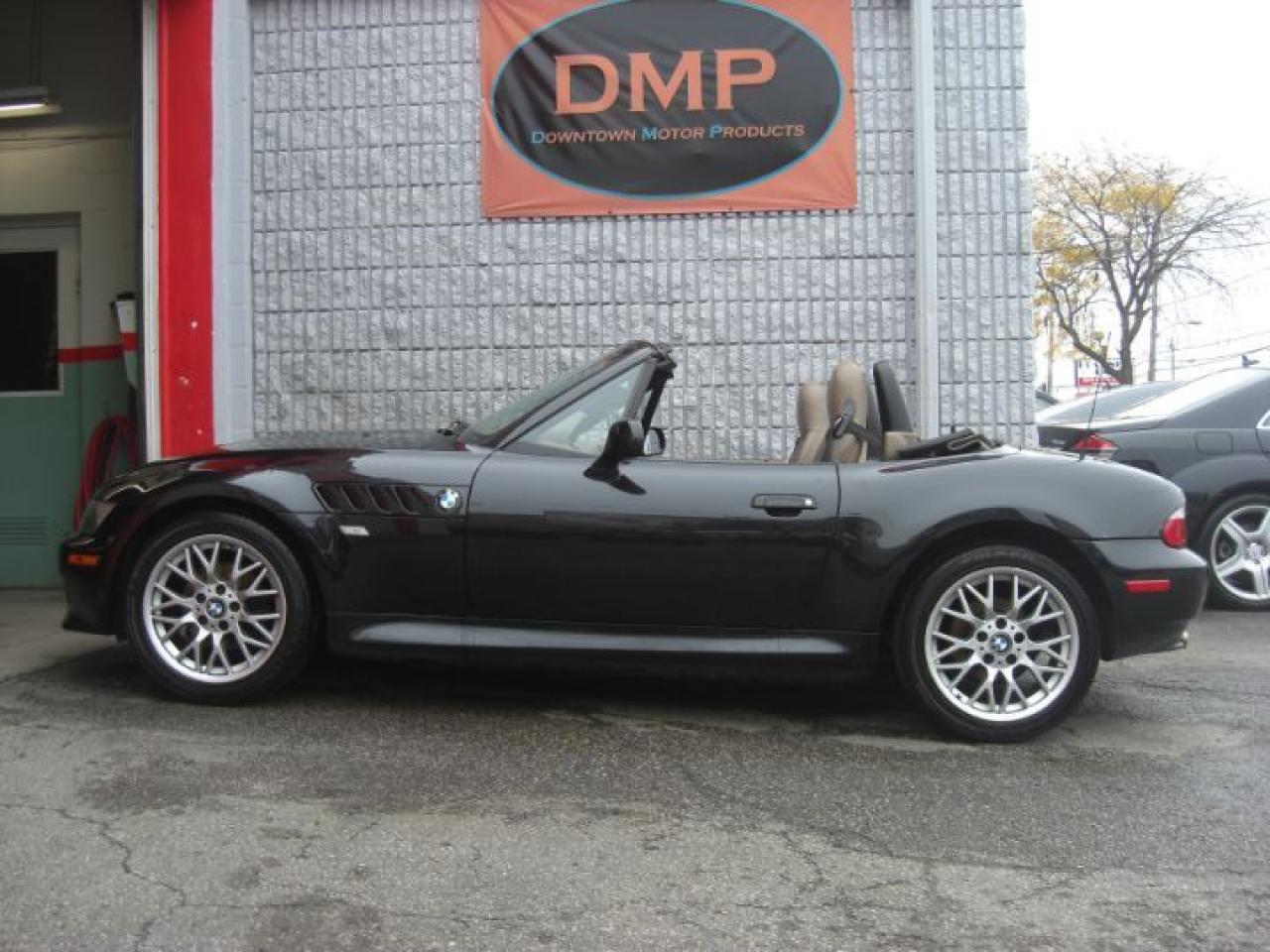 Used 2002 BMW Z3 2.5i Roadster for sale in London, ON