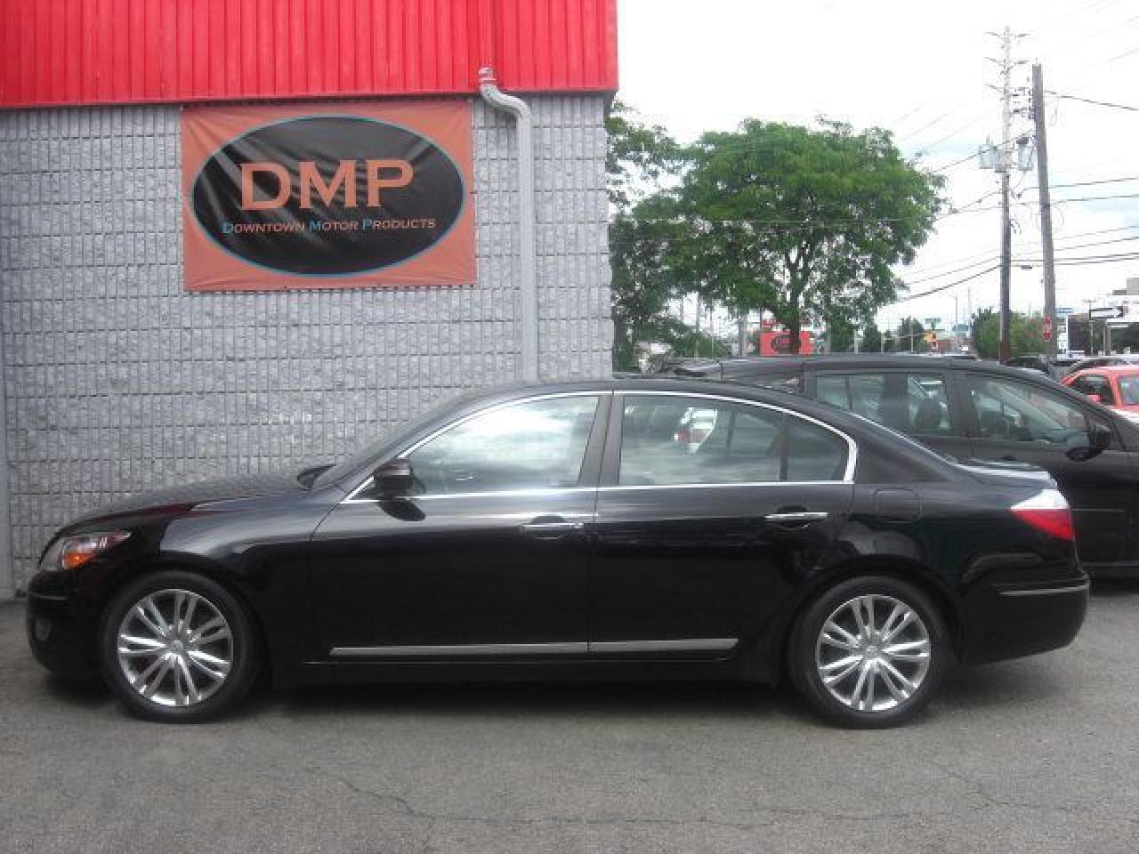 Used 2011 Hyundai Genesis 4.6L Premium *WOW* for sale in London, ON